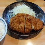 とんかつ衣浦 - ロースかつ定食\700(16-09)