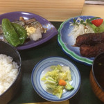 長松 - 味噌串カツと秋刀魚の塩焼き。本日の日替わりランチ。