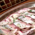 新小屋 - 天然塩とビネガーで〆た「秋刀魚のマリネ」
