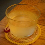 スモーブロー キッチン ナカノシマ - デトックスウォーターのフルーツ