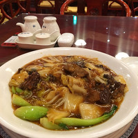萬珍樓 本店 - 和牛バラ肉かけご飯