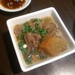 肉ばんざい - もつ煮込み