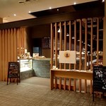 杏ダイニング - ダイニング入口；ホテルのエントランス入って直ぐ右側です @2016/09/26