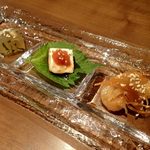 杏ダイニング - 先付(酒肴三点盛:献立外)；左から:鮟鱇煮凝/秋鮭白子炙/白身魚焼浸 @2016/09/26