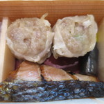 崎陽軒 - 秋鮭の塩焼き、昔ながらのシウマイ2個アップ