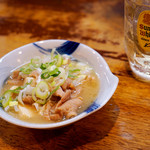 立飲み たきおか - 絶品の煮込み。よだれが出る・・・^ ^