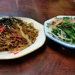 ラーメン 中 - 焼きそば&ニラ肉いため