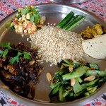 アカーシュ - カジャ・セット 1300円 (16年5月)