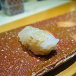 鮨 土方 - 【2016.8】白エビ握り