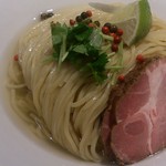 つけ麺一燈 - 月曜限定「豚清湯の淡麗つけ麺」(麺)