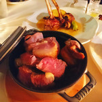 56598248 - 仔羊の藁燻製