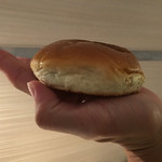 かめしまパン - あんぱんの厚み