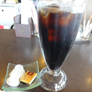 パブリックス・コーヒー・ブランディング_1