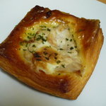 ビゴの店 - ダノワーズ ツナ（210円）☆軽やかなデニッシュ生地の中にはたっぷりのツナとマヨネーズ。