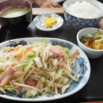 だるま食堂 - 野菜炒め定食です。
      2016/9/27