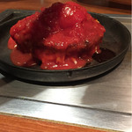 こて吉 - 赤い物体