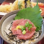 やま城 - 定食のマグロのタタキ丼？