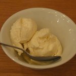 ヒマールチュリ - アイスクリーム280円