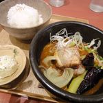 カシュカシュ - 豚の角煮のスープカレー