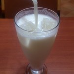 HABIBI HALAL RESTAURANT - ・Salty Lassi 300円（たぶん）