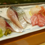 鮨大前 - 豊後鯖、佐島のマサバ、マグロ頭肉、シマアジ、甘エビ、ホタテ