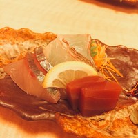 個室ふぐかに料理 磯笛 - 昨日は会社のお疲れ様会＆歓迎会でした！
                久々の夜の大阪〜（≧∇≦）
                居酒屋だけど大皿で出てくるのではなく、すべての料理が一皿ずつ出てくるのにビックリしました♡
                お刺身、美味しかったです！