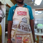 Restaurant Vazhai Elai - このエプロンがなかなかでしょ