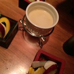 Tosaka-na Dining Gosso - お通し：バーニャカウダ