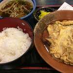 丸万 - かつ玉定食 880円