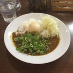 Motomachi Doori Sanchoume - キーマカレー、半熟玉子のせ。辛くな〜い(^^)