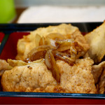 Kaachannoomise - 焼肉と揚げ餃子