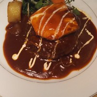 ステーキハウス キッチンリボン - ハンバーグ