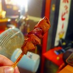 炭火焼鳥の 備屋 - 中はレアーな肝♪