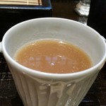 玉笑 - つゆに蕎麦湯を注いだところ。