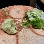 玉笑 - せいろの薬味。