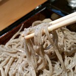 玉笑 - 粗挽きせいろ、リフトアップ。