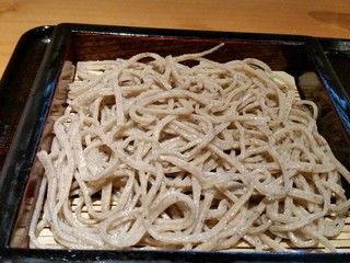 玉笑 - 粗挽きせいろ。