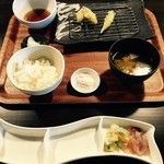 古民家cafeごはん 天ぽうや - 天ぷらは揚げたてが出てくるので写真ではしょぼく見えてしまう。。