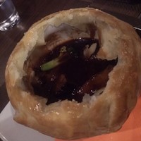 ザ　ジュエルズ - 牛頬肉のパイ包み焼き(中身)