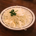 Katsugin - 別皿盛りのキャベツ（レモンがキャベツに埋まっている）