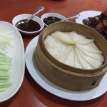 四川食府 - 薄餅・長ネギ・胡瓜・味噌２種