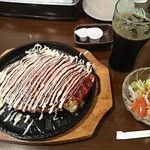 そらいえ - ランチパスポート限定メニューセット（どろ豚そば＋サラダ＋ドリンク）：1,100円→500円