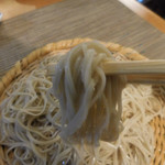 そばきり すゞ木 - せいろ；麺はこんな感じ