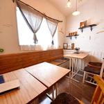 パン工房 サンク - 内観：カフェスペース