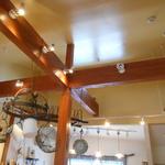 パン工房 サンク - 内観：天井