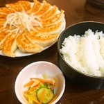 Ishimatsu Gyoza Hon Ten - 餃子 ＆ ライス