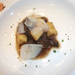 IL PINOLO LEVITA - サツマイモのニョッキ、牛頬肉の煮込みソース