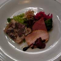 リストランテ フォンタナ - 有田鶏のハム、豚肉のハムとラグー