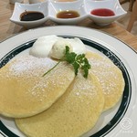 カフェ＆パンケーキ gram - クラシックアソートパンケーキ８５０円