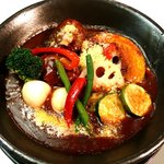 カフェ ハンキードリィ - 料理写真:温野菜とハンバーグの土鍋シチュー　１４００円